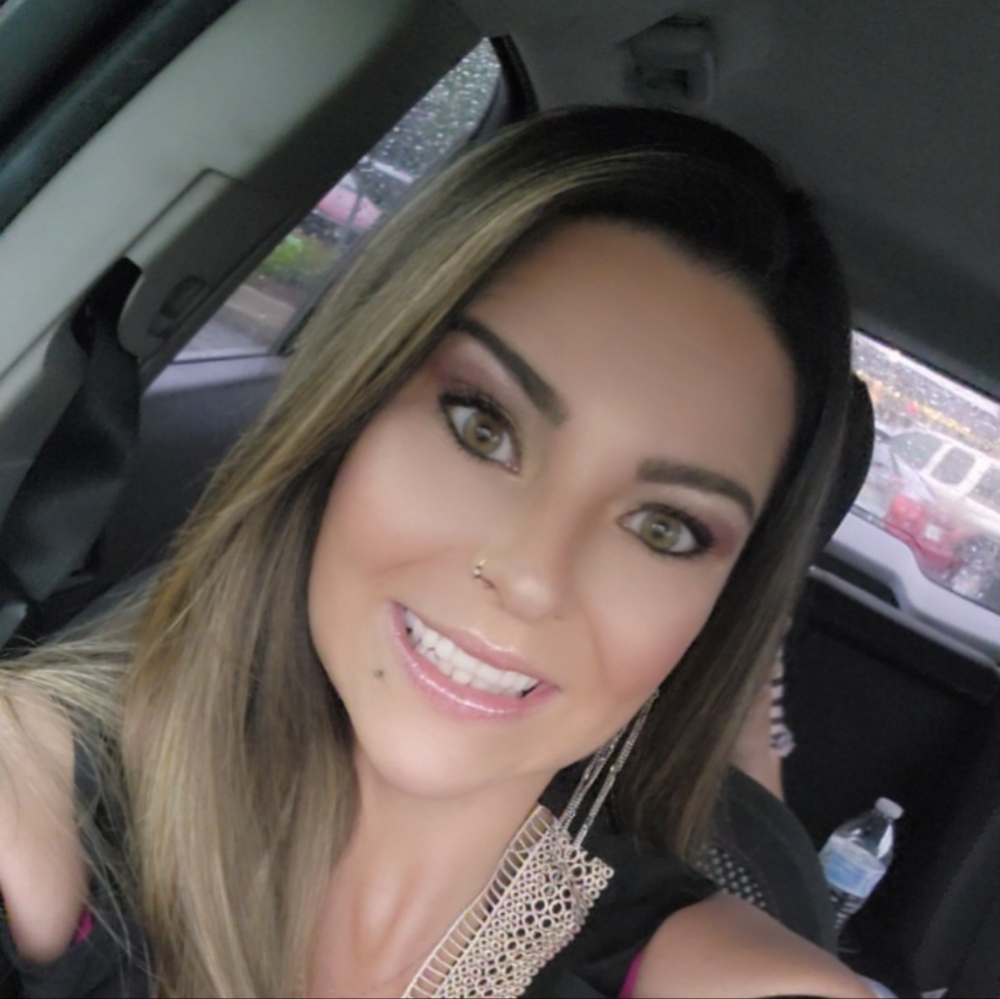 Meet your Posher, Stephanie